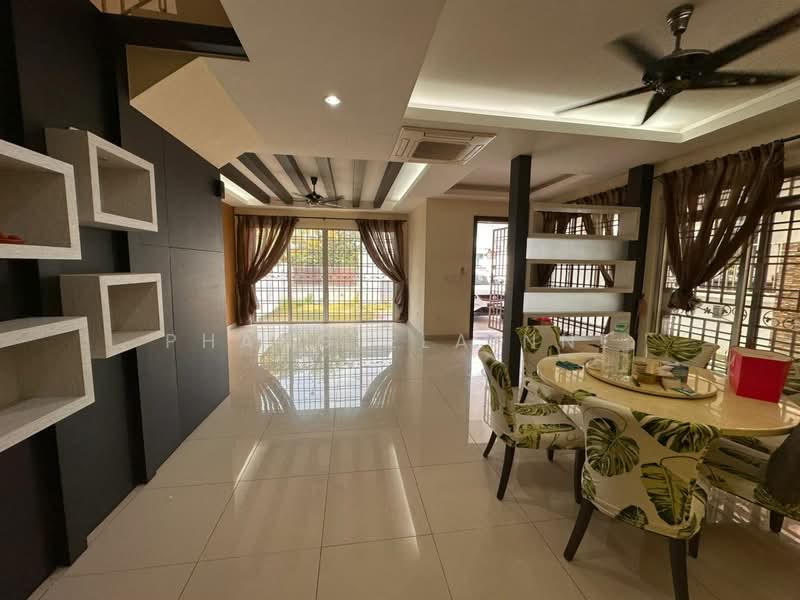 Cluster House for Sale in Horizon Hills (Iskandar Puteri (Nusajaya)) - Phang Elainne - Living Room - PropertyGuru.com.my
