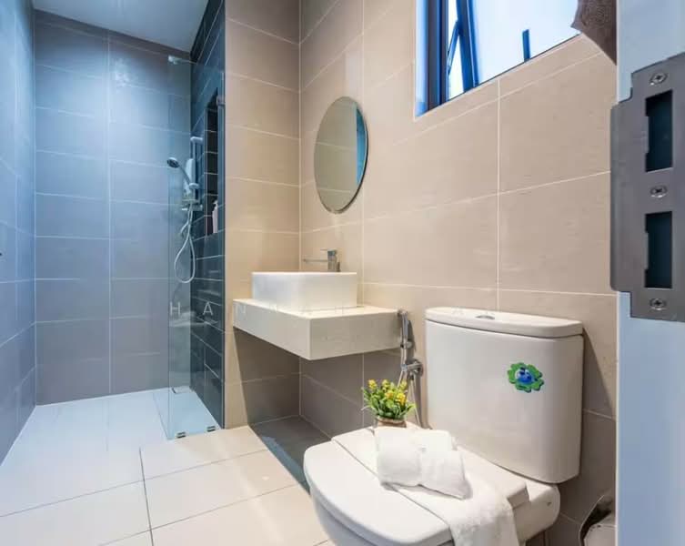 Service Residence for Sale at RYAN & MIHO - Hannah Yeak - Bathroom - PropertyGuru.com.my