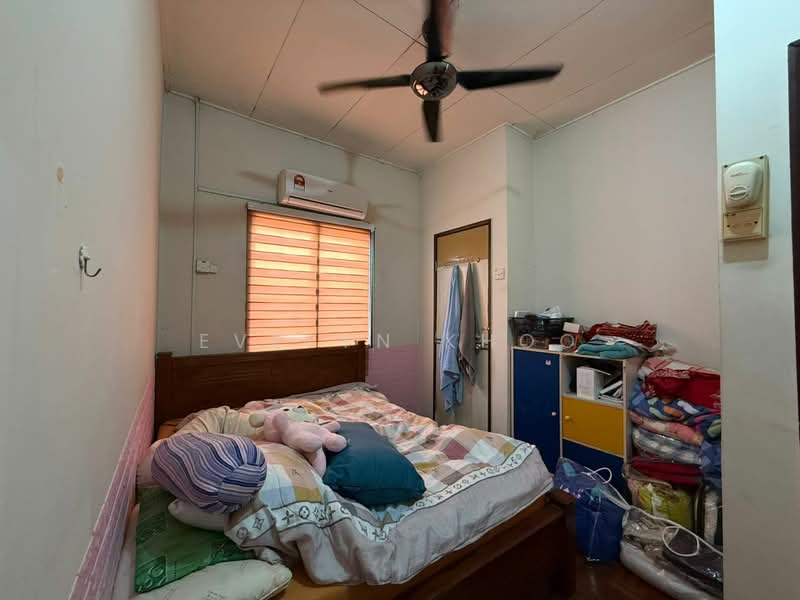 2-storey Terraced House for Sale in Bukit Beruntung (Serendah) - Evelyn Khoo - Bedroom - PropertyGuru.com.my