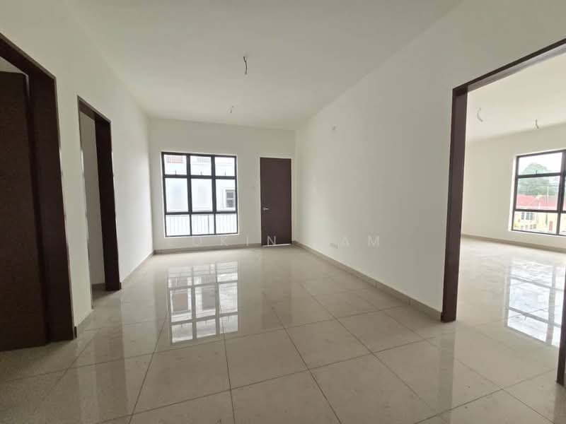 Rumah Berkembar untuk Dijual di Senai (Kulai) - Lokin Yam - Living Room - PropertyGuru.com.my