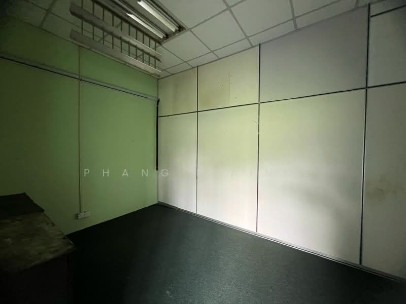 Kedai / Pejabat untuk Dijual di Taman Setia Indah (Tebrau) - Phang Elainne - Interior - PropertyGuru.com.my