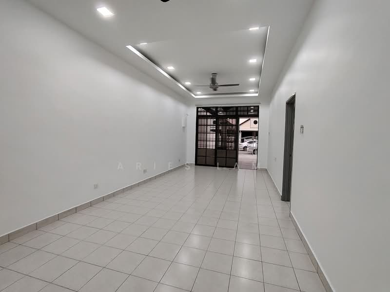 1-storey Terraced House for Rent in Ulu Tiram (Johor) - Aries Lam - Living Room - PropertyGuru.com.my
