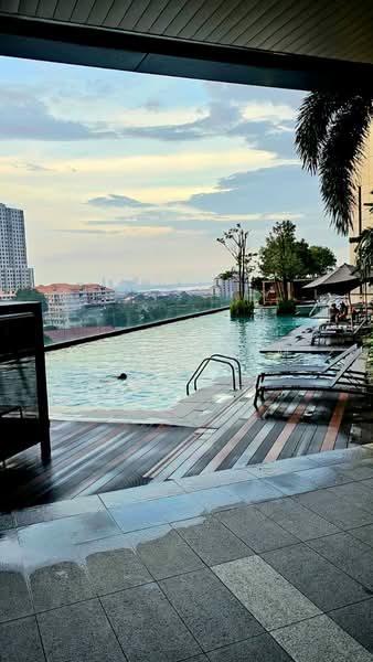 Kondominium untuk Dijual di The Astaka @ 1 Bukit Senyum - Lokin Yam - Pool - PropertyGuru.com.my