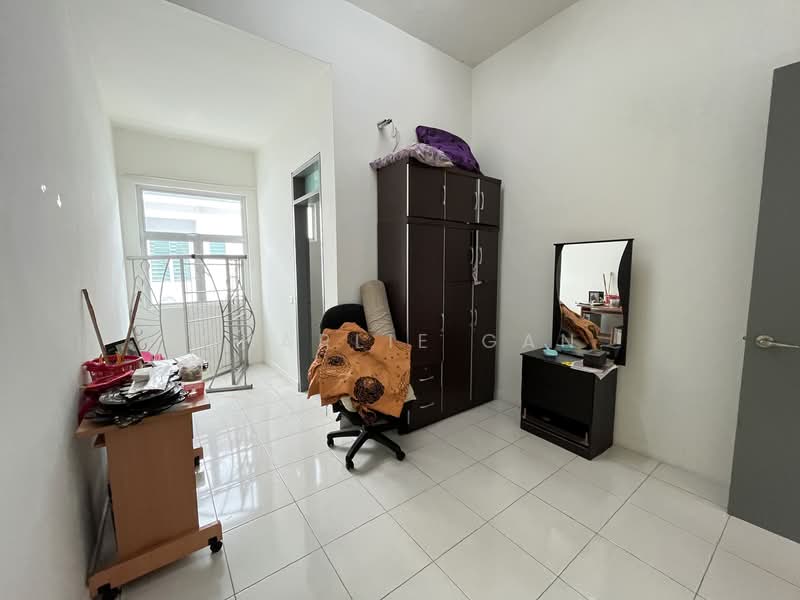 2-storey Terraced House for Sale in Bandar Saujana Putra (Tanjong Duabelas) - Charlie Gan - PropertyGuru.com.my