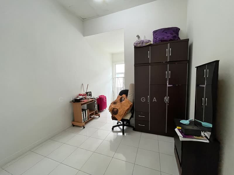 2-storey Terraced House for Sale in Bandar Saujana Putra (Tanjong Duabelas) - Charlie Gan - PropertyGuru.com.my