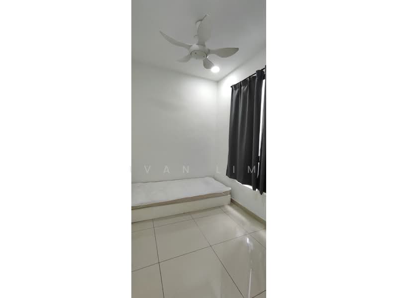 Service Residence for Sale at Kenwingston Avenue - Ivan Lim - Bedroom - PropertyGuru.com.my
