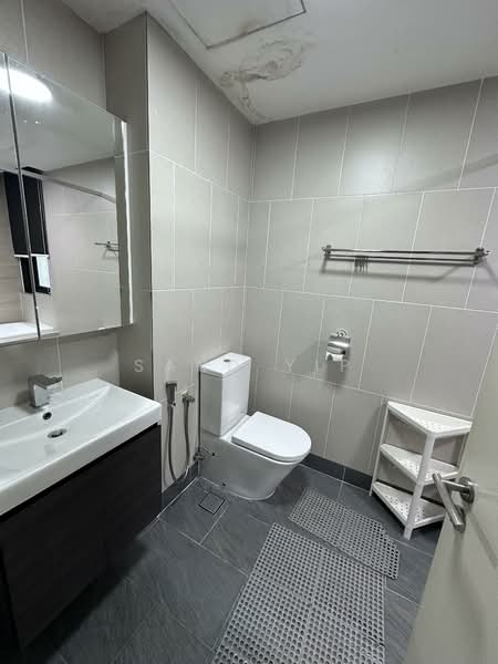 Servis Apartment untuk Disewa di Verde - Sand Yip - Bathroom - PropertyGuru.com.my