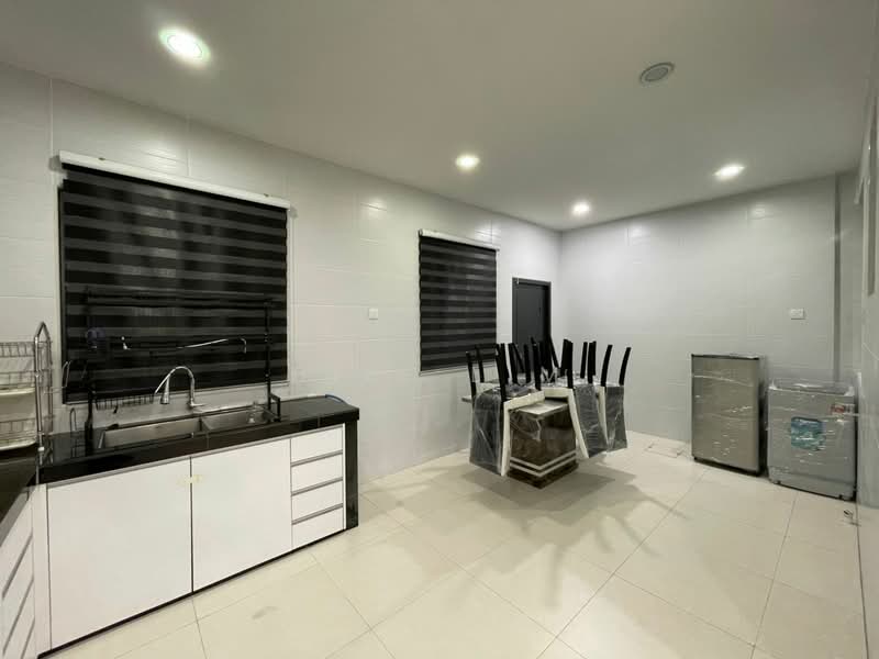 Rumah Teres 2 Tingkat untuk Dijual di Saujana Utama (Puncak Alam) - Bill Lim - Kitchen - PropertyGuru.com.my