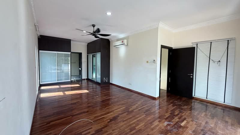 Semi-Detached House for Sale in Jade Hills (Kajang) - Fatin Azemi - Living Room - PropertyGuru.com.my