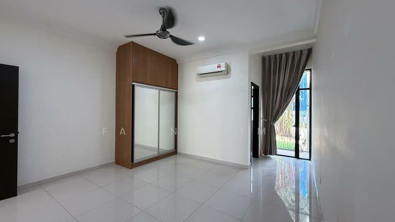 Semi-Detached House for Sale in Jade Hills (Kajang) - Fatin Azemi - Bedroom - PropertyGuru.com.my