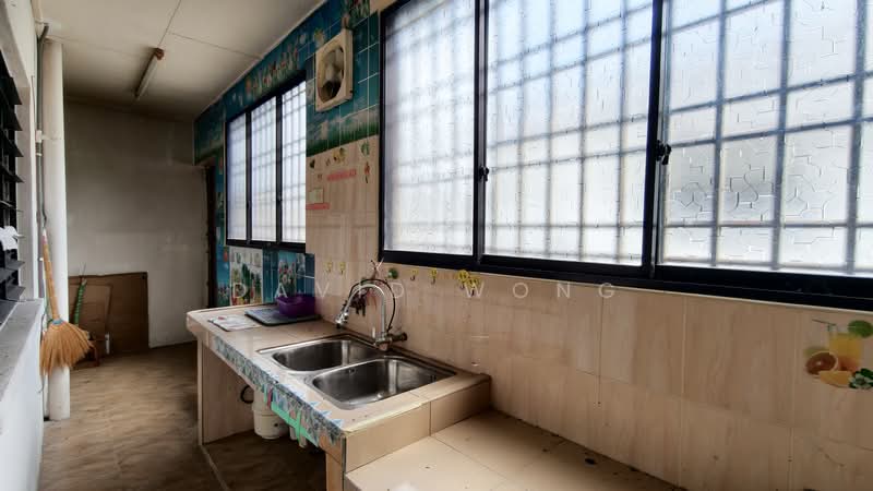 2-storey Terraced House for Sale in Taman Menglembu Timur (Menglembu) - David Wong - Kitchen - PropertyGuru.com.my