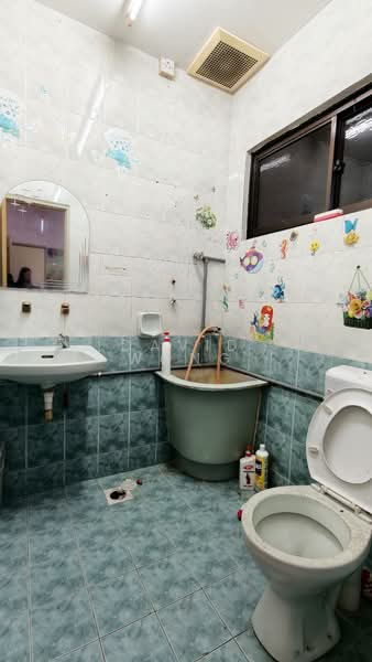2-storey Terraced House for Sale in Taman Menglembu Timur (Menglembu) - David Wong - Bathroom - PropertyGuru.com.my