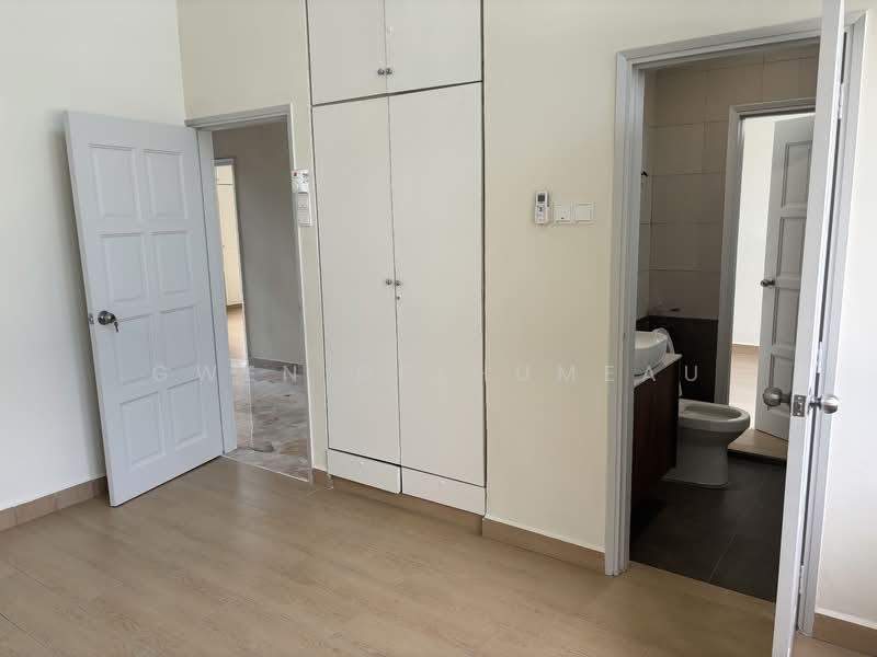 Rumah Banglo untuk Disewa di Seksyen 6 (Shah Alam) - Gwen Delhumeau - Bedroom 3 - PropertyGuru.com.my