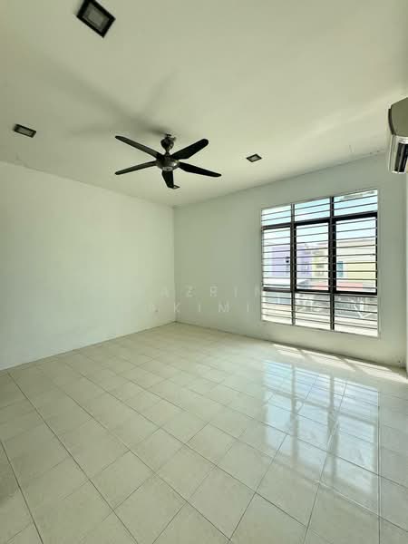 Rumah Teres 2 Tingkat untuk Dijual di Sungai Buloh (Selangor) - Nazrin Hakimin - Interior - PropertyGuru.com.my