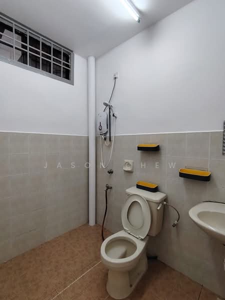 Rumah Teres 1 Tingkat untuk Disewa di Ulu Tiram (Johor) - Jason Chew - Bathroom - PropertyGuru.com.my