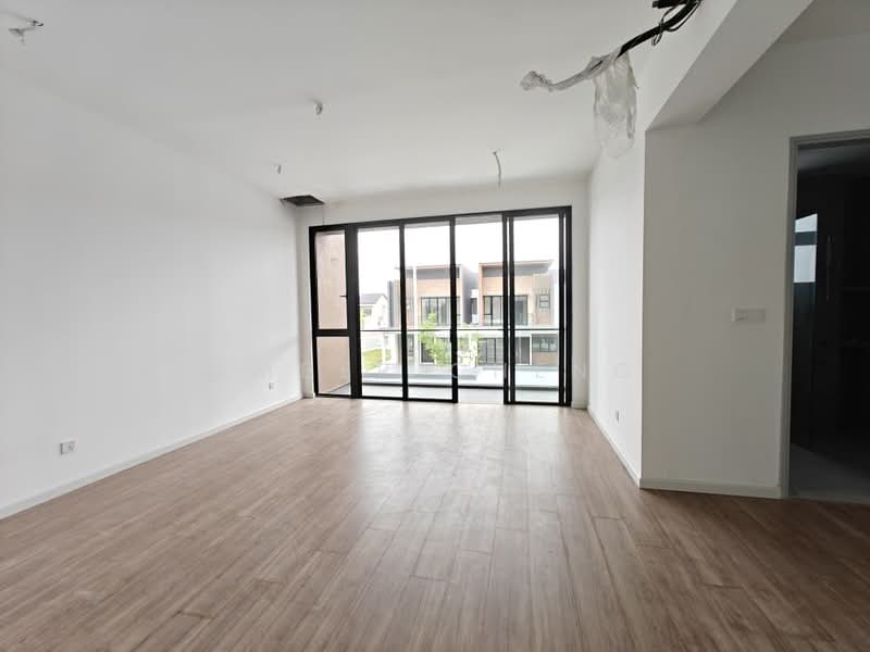 Rumah Teres 2 Tingkat untuk Dijual di Bandar Gamuda Cove (Dengkil) - Amber Cheng - Living Room - PropertyGuru.com.my