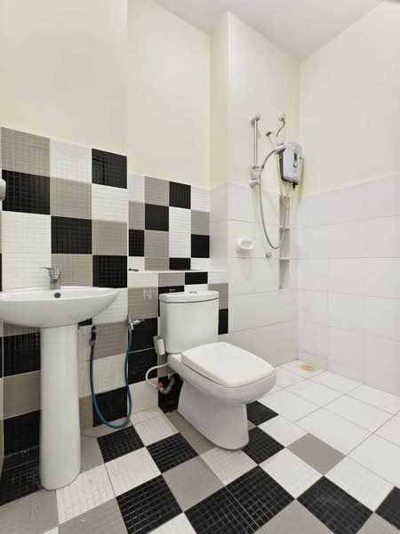 2-storey Terraced House for Sale in Taman Setia Indah (Tebrau) - Agnes Boo - Bathroom - PropertyGuru.com.my