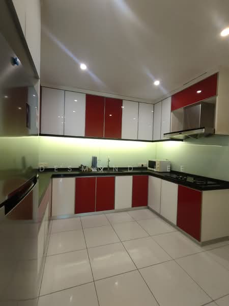Kondominium untuk Dijual di Elit Heights @ Bayan City - Desmond Lee - Kitchen - PropertyGuru.com.my