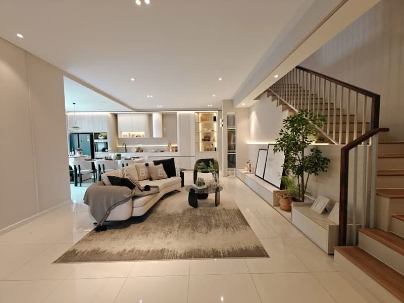 Rumah Teres 2 Tingkat untuk Dijual di Bandar Gamuda Cove (Dengkil) - Amber Cheng - Living Room - PropertyGuru.com.my
