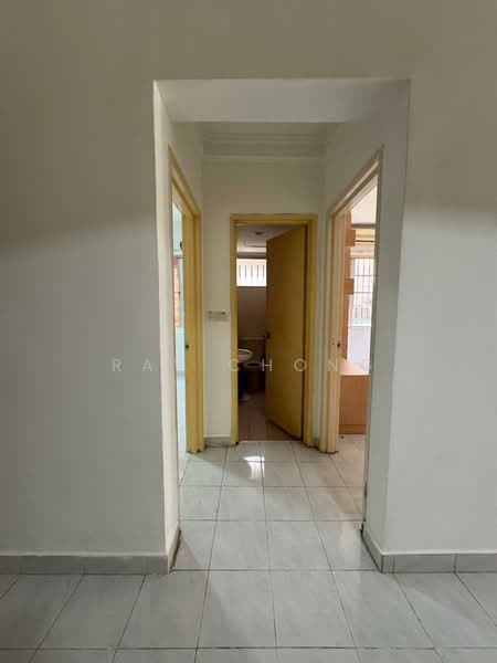 Condominium for Rent at Vista Tasik - Ray Chong - Corridor - PropertyGuru.com.my
