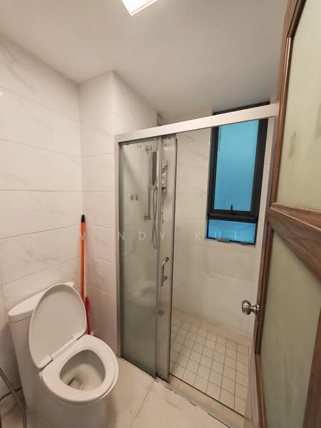 Pangsapuri untuk Disewa di Starview Bay @ Forest City - Wendy Kui - Bathroom - PropertyGuru.com.my