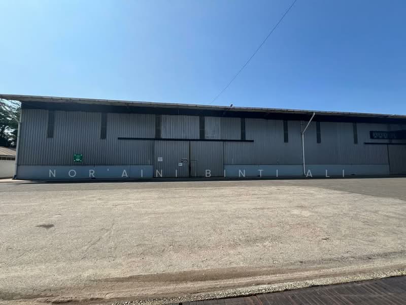 Warehouse for Rent in Kampung Baru Gebeng (Sungai Karang) - Nor'Aini Binti Ali - Exterior - PropertyGuru.com.my