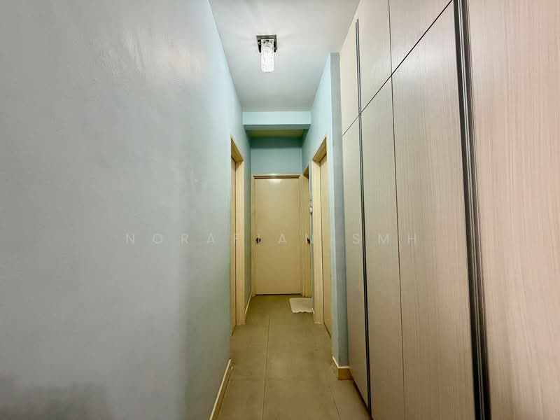 Condominium for Sale at Bayu Tasik 2 - Norafian SMH - Corridor - PropertyGuru.com.my