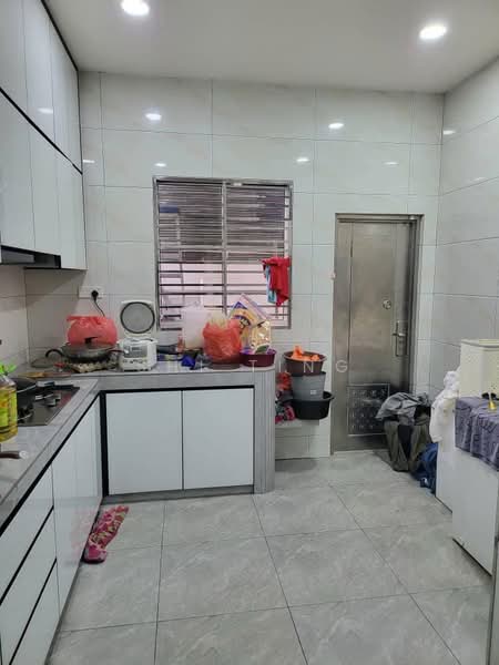 Rumah Kluster untuk Dijual di Taman Mutiara Rini (Skudai) - Shi Ting - Kitchen - PropertyGuru.com.my