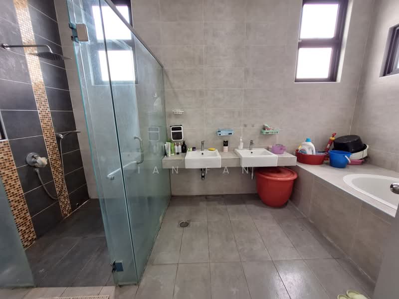 Rumah Teres 3 Tingkat untuk Dijual di Bukit Jalil (Kuala Lumpur) - Ian Fan - Bathroom - PropertyGuru.com.my