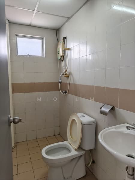 Condominium for Sale at Puncak Banyan - MiQi Lim - Bathroom - PropertyGuru.com.my