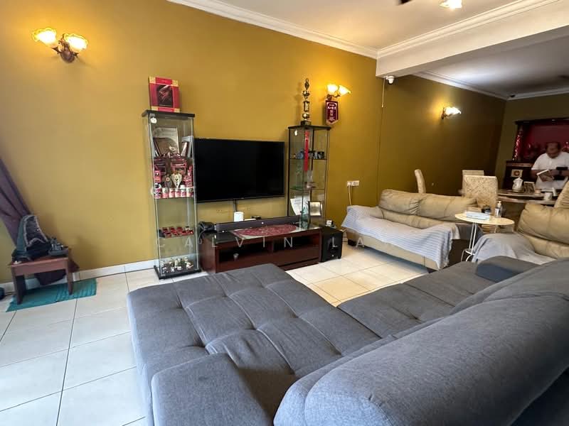 Rumah Teres 2.5 Tingkat untuk Dijual di Bandar Utama (Selangor) - Calvin Law - Living Room - PropertyGuru.com.my