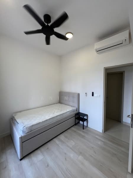 Condominium for Rent at Quinn Residence - Hanin Lin - Bedroom - PropertyGuru.com.my