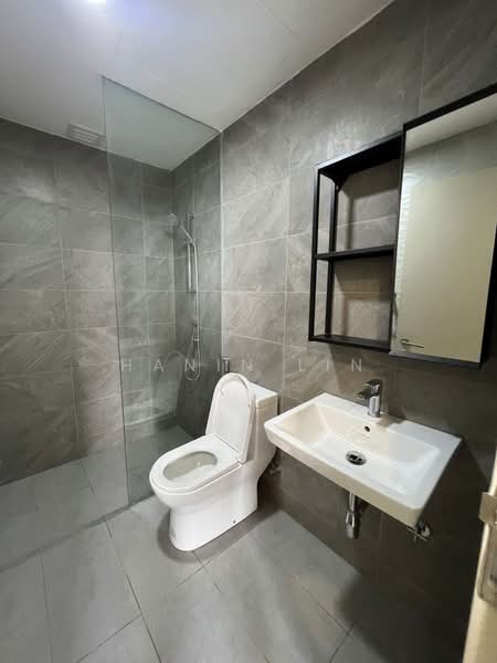 Condominium for Rent at Quinn Residence - Hanin Lin - Bathroom - PropertyGuru.com.my