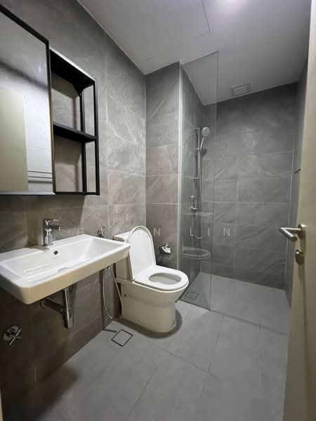 Condominium for Rent at Quinn Residence - Hanin Lin - Bathroom - PropertyGuru.com.my
