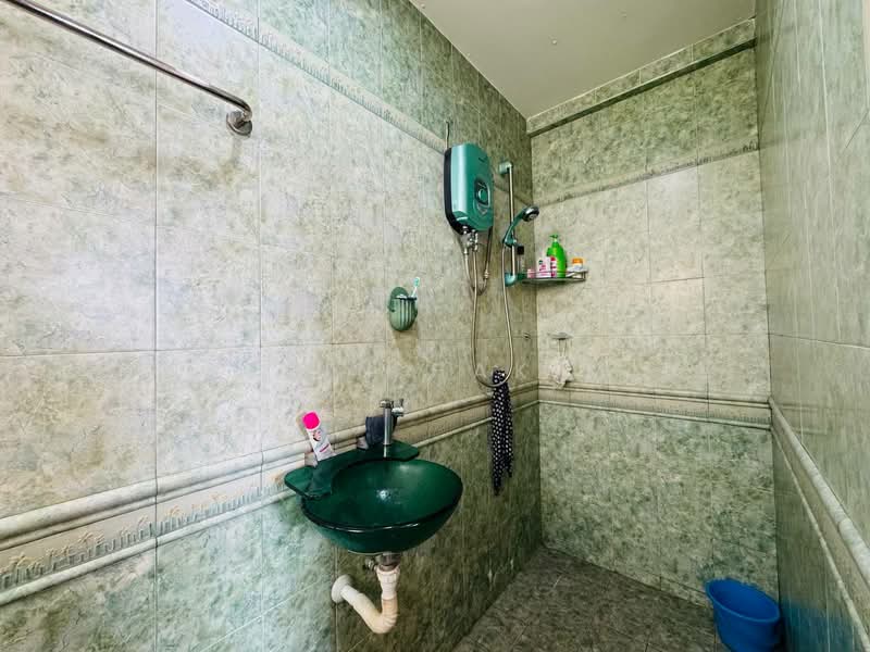 Condominium for Sale at Sri Ampang Mas Condominium - Nazrin Hakimin - Bathroom - PropertyGuru.com.my