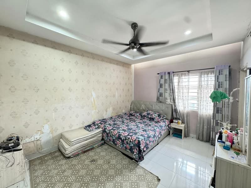 Rumah Teres 2 Tingkat untuk Dijual di Seksyen 32 (Shah Alam) - Hairi Halim - PropertyGuru.com.my