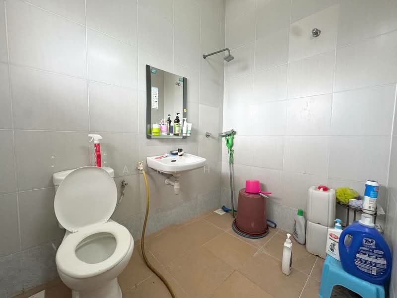 Rumah Teres 2 Tingkat untuk Dijual di Seksyen 32 (Shah Alam) - Hairi Halim - PropertyGuru.com.my