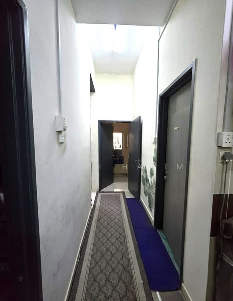 Rumah Teres 1 Tingkat untuk Dijual di Seksyen 32 (Shah Alam) - Hairi Halim - PropertyGuru.com.my