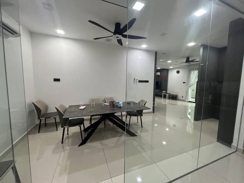 Semi-Detached House for Sale in Taman Nusa Idaman (Iskandar Puteri (Nusajaya)) - Shi Ting - Dining Room - PropertyGuru.com.my