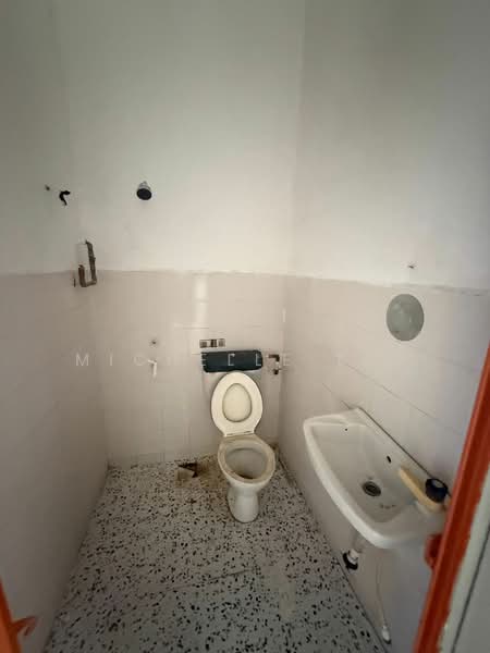 1-storey Terraced House for Sale in Taman Kota Masai (Pasir Gudang) - Michelle Tey - Bathroom - PropertyGuru.com.my