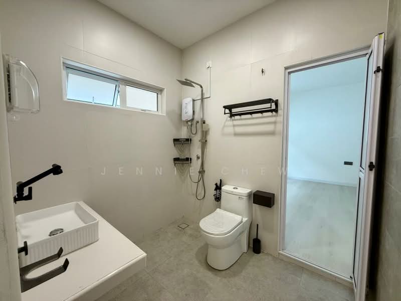Rumah Teres 1 Tingkat untuk Disewa di Taman Abad (Johor Bahru) - Jennie Chew - Bathroom - PropertyGuru.com.my