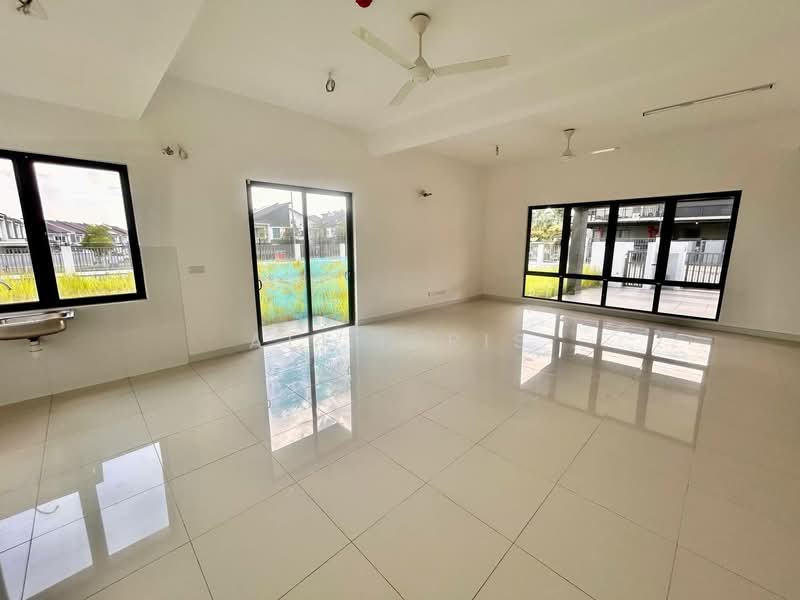 Rumah Teres 2 Tingkat untuk Dijual di Sungai Buloh (Selangor) - Ali Idris - Living Room - PropertyGuru.com.my