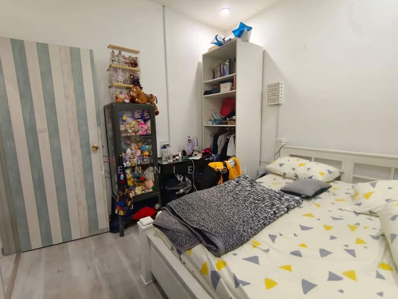 Rumah Teres 2 Tingkat untuk Dijual di Taman Desa Tebrau (Tebrau) - Jennie Chew - Bedroom - PropertyGuru.com.my