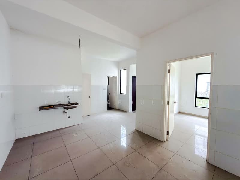 Semi-Detached House for Sale in Setia Ecohill (Semenyih) - Fauzi Abdullah - Kitchen - PropertyGuru.com.my
