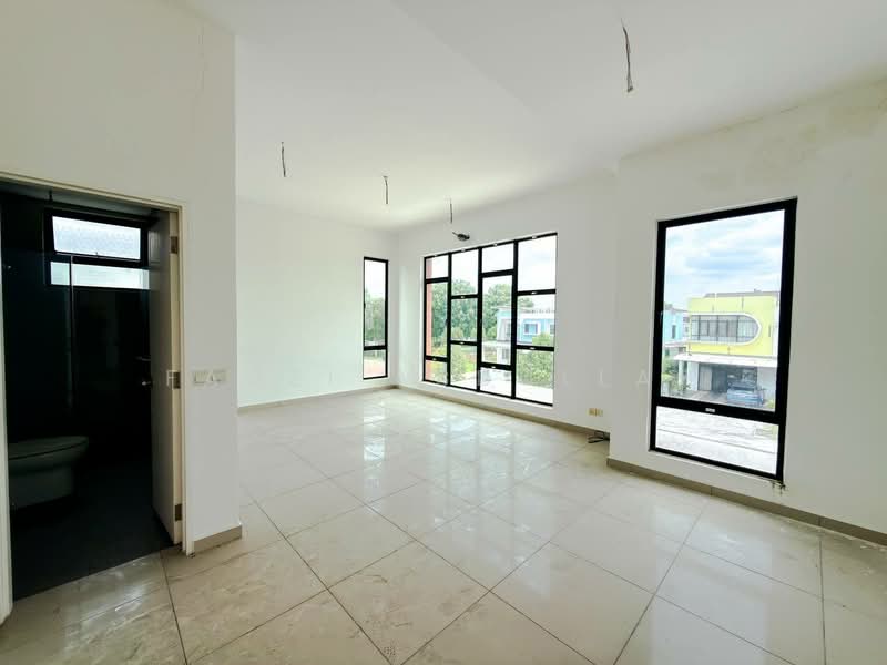 Semi-Detached House for Sale in Setia Ecohill (Semenyih) - Fauzi Abdullah - Living Room - PropertyGuru.com.my