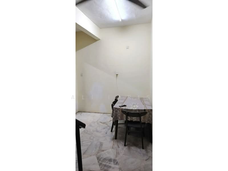 2-storey Terraced House for Sale in Taman Mewah Jaya (Klang) - Ali Idris - Dining Room - PropertyGuru.com.my