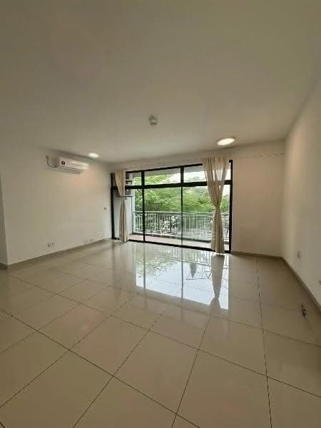 Austin Regency (Pangsapuri Austin Perdana) - 1