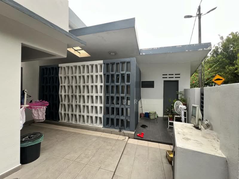 Rumah Teres 2 Tingkat untuk Dijual di Taman Permata (Ulu Kelang) - Ali Idris - Exterior - PropertyGuru.com.my