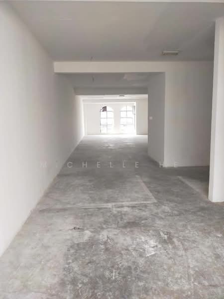 Taman Mount Austin - 3