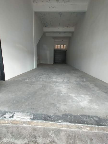 Taman Mount Austin - 4